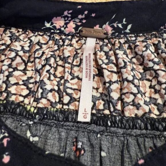 Free People Black Floral Blouse - Picture 6 of 7